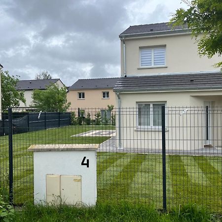 Superbe Maison Avec Jardin Bezannes Exterior photo